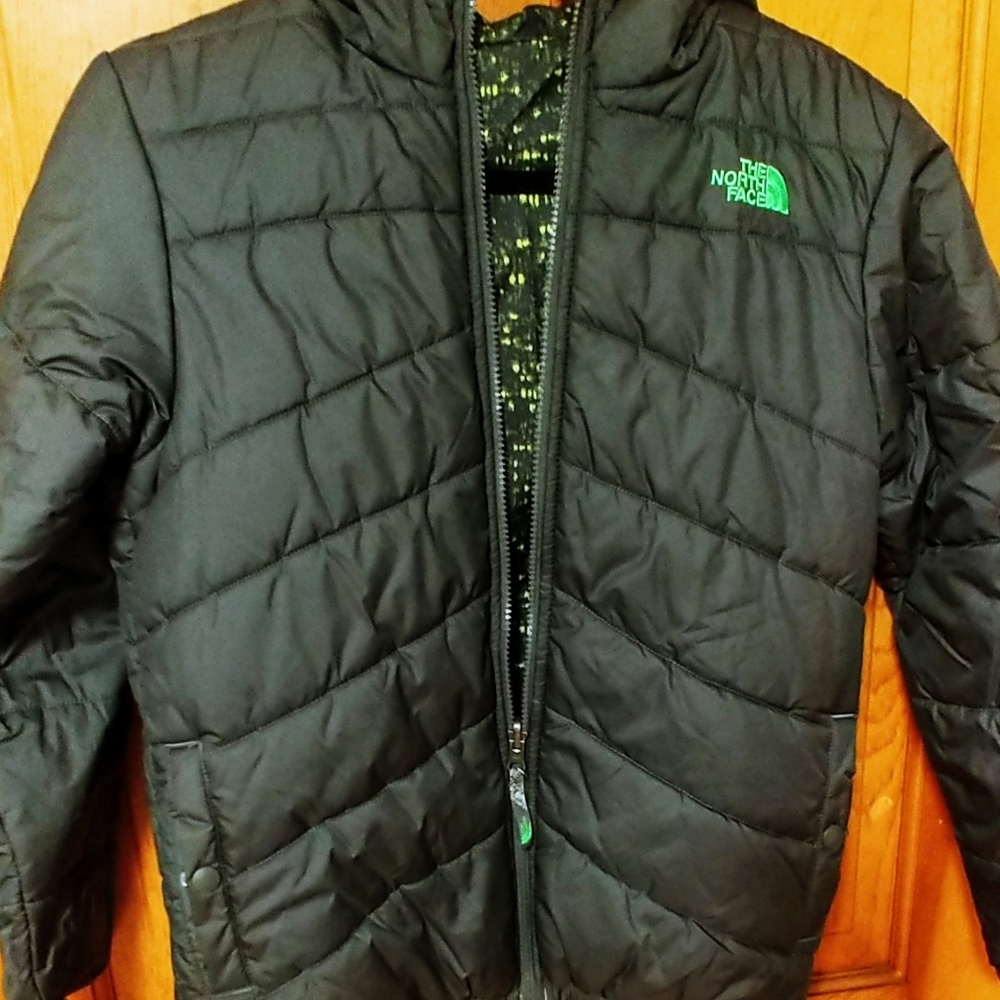 Boys North face reversible winter jacket size Lg 12-14